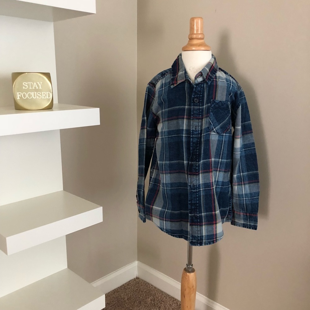 Long sleeve boys shirt